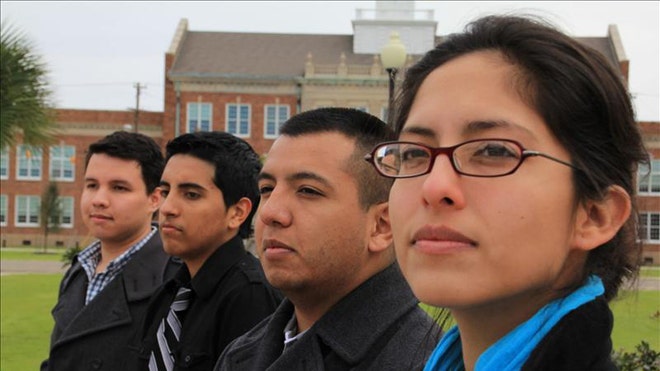 College Latinos.jpg
